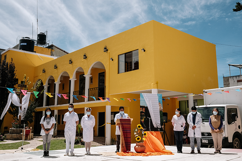 Photo of the opening of the new medical dispensary run by Sercade in the Mixteca region of Oaxaca